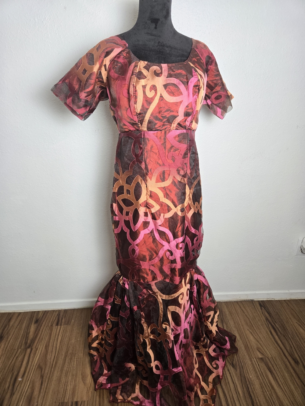 Women’s Multicolor Patterned Mermaid Dress - Pink & Orange